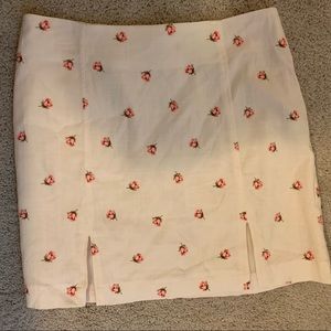 M slit rose bodycon skirt